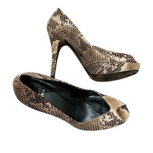 STUART WEITZMAN PYTHON SNAKESKIN PEEP TOE PLATFORMS STILETTO HEELS 7.5